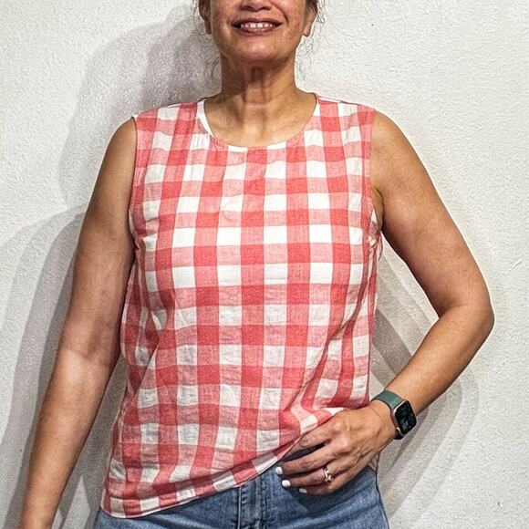 J. Crew Red Plaid Sleeveless Blouse Sz 8 - Picture 1 of 12
